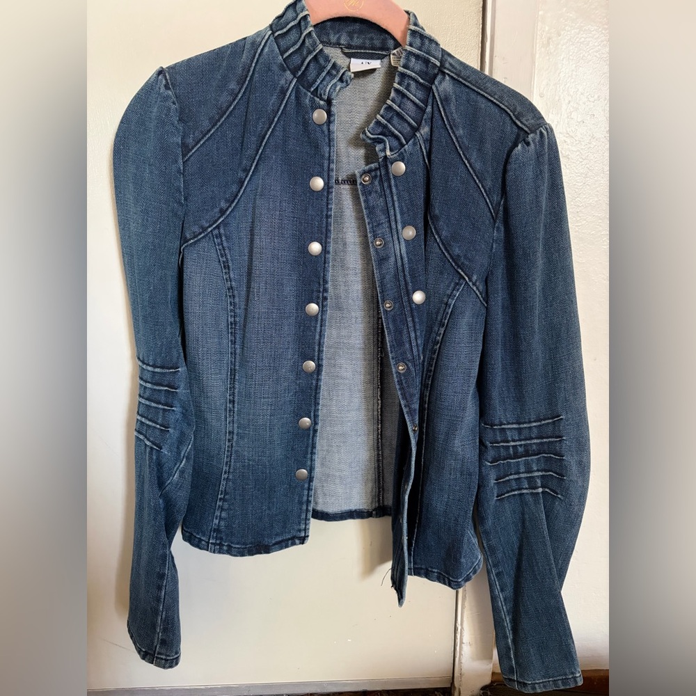 Denim Button-Up Women's Jacket